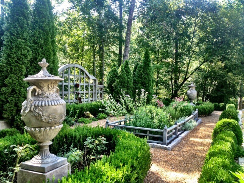 Beautiful and Functional Garden Design