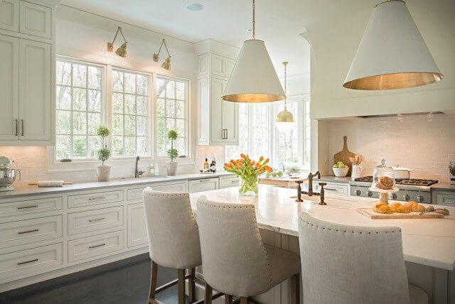 19 Beautiful White Kitchens To Swoon Over