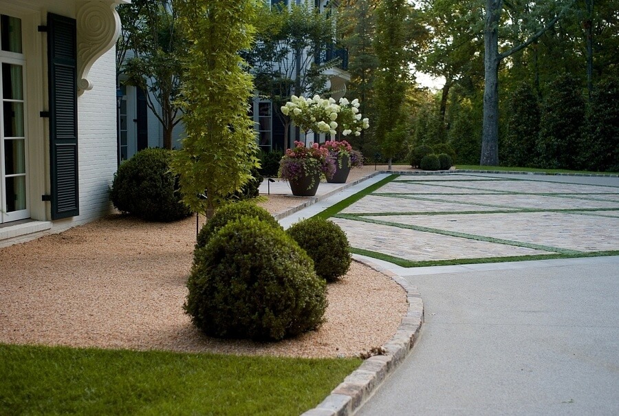 By making wise decisions, you can cut costs on landscaping design and architecture. 