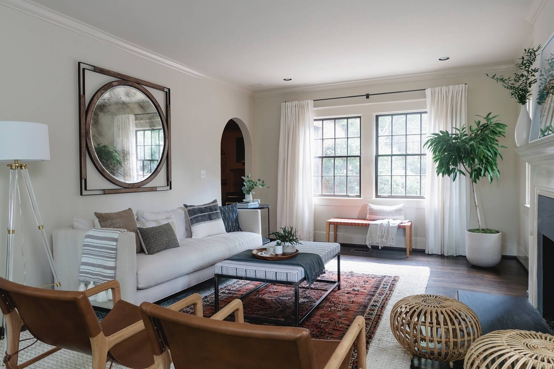 The "California Eclectic" feel comes through in this effortlessly chic living room. Image: Graham Yelton