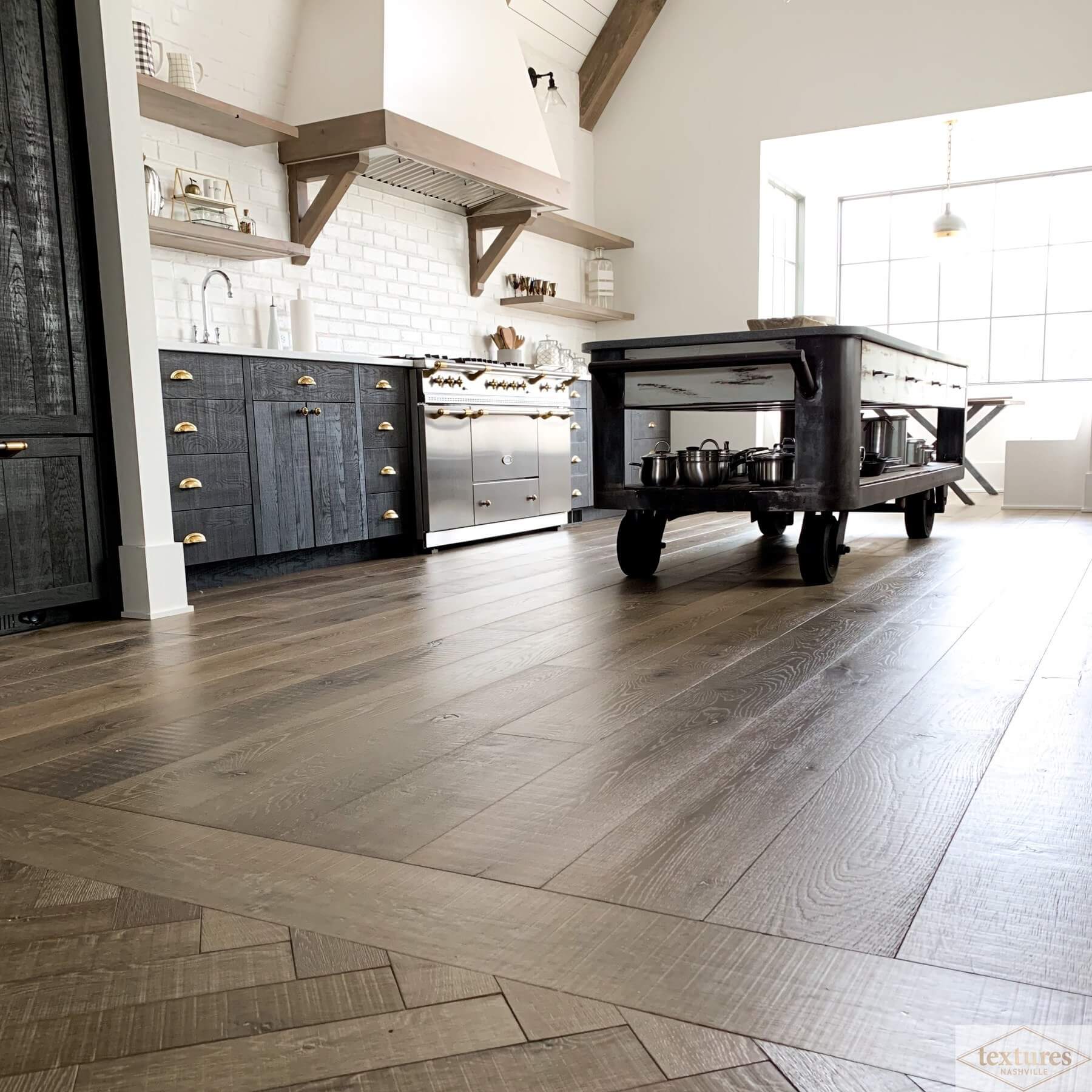 2019's Top Kitchen Flooring Trends and How to Style Them ...