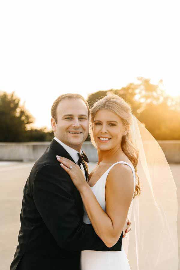 Chris Levy de Oak Hall et Haley Young portrait de mariage