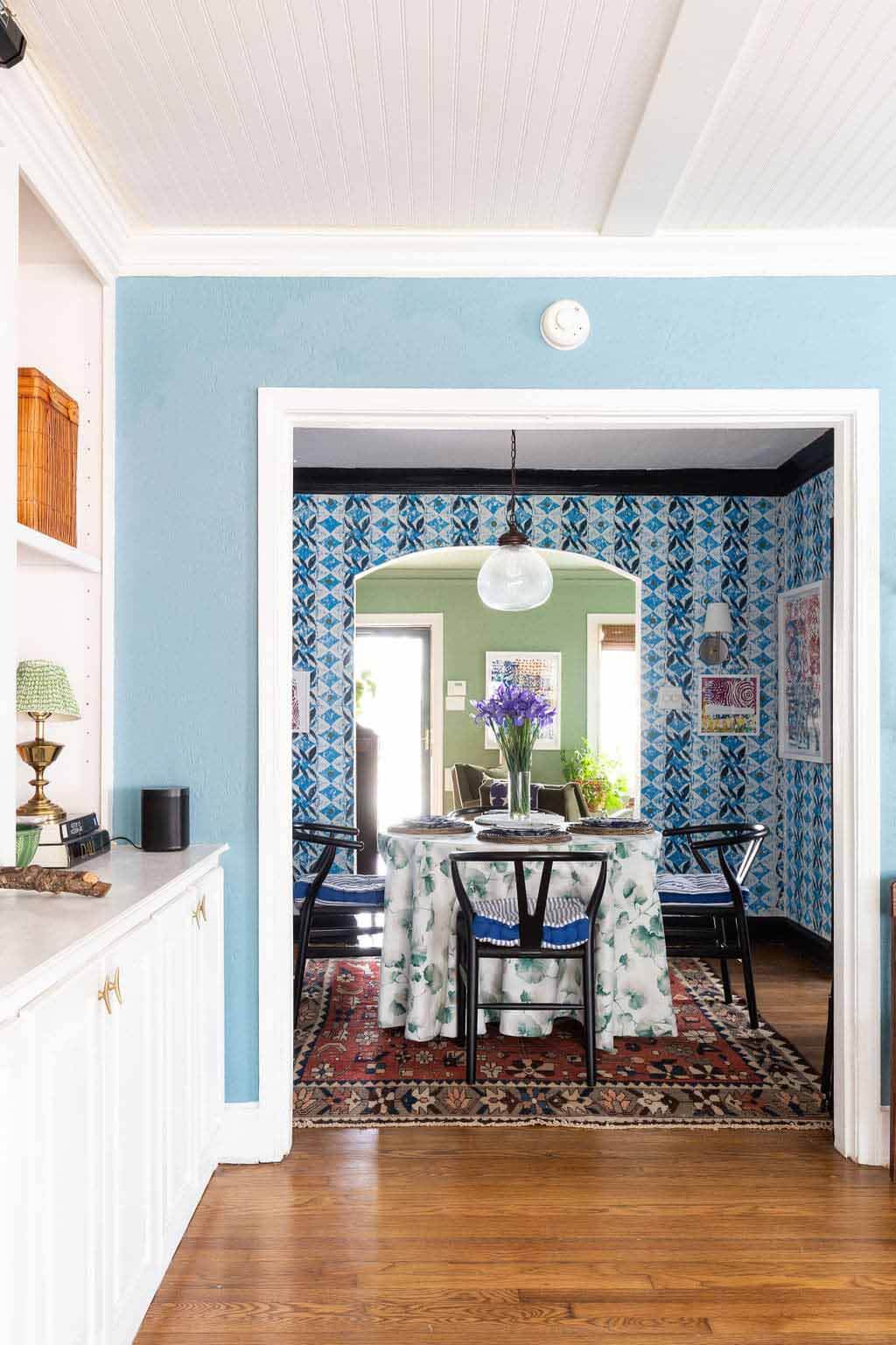 Dining room in Meredith Olinger's Memphis home
